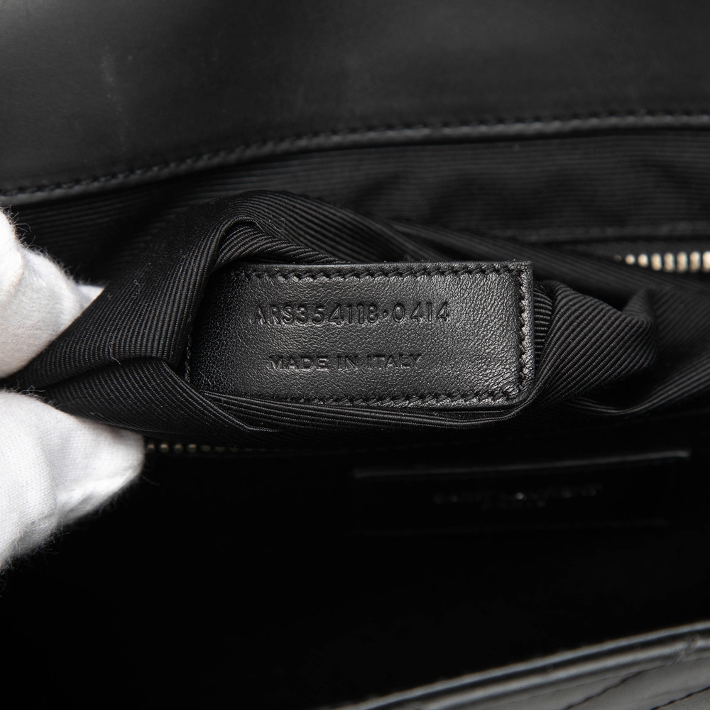 Pre-Loved Saint Laurent Large Calfskin Chevron Monogram Envelope Bag - Picture 6 of 7